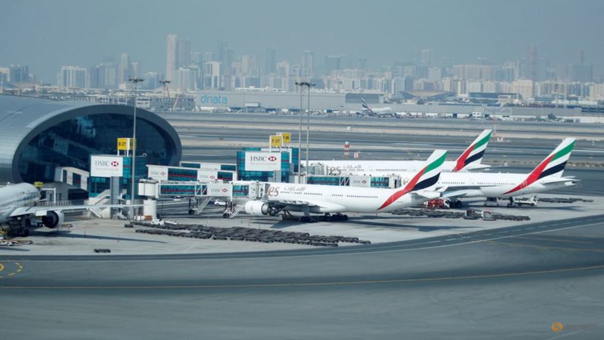 Bandara Dubai kembali beroperasi setelah penangguhan sementara