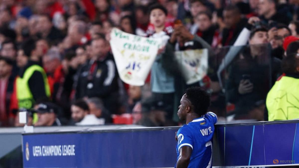 Benfica didenda UEFA karena perilaku pendukung rasis